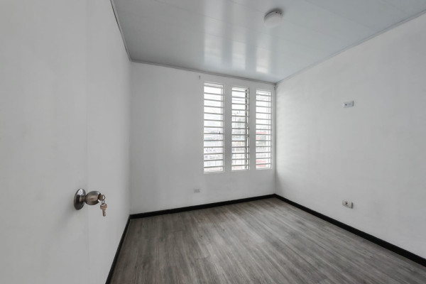 Alquiler de casa en Rohrmoser. Uso comercial.
