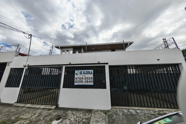 Alquiler de casa en Rohrmoser. Uso comercial.
