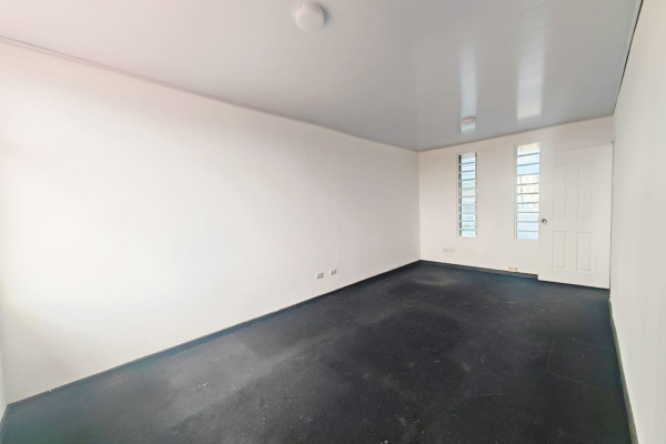 Alquiler de casa en Rohrmoser. Uso comercial.