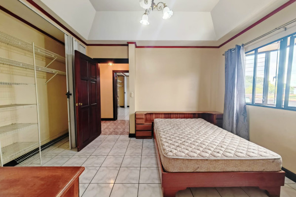 Alquiler de apartamento En Rohrmoser. Amoblado.