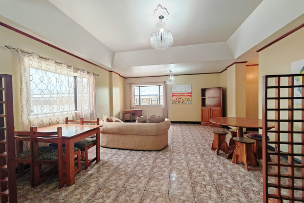 Alquiler de apartamento En Rohrmoser. Amoblado.