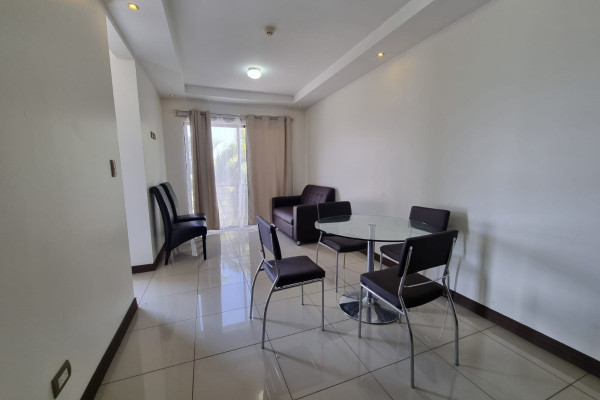 Alquiler de apartamento en Heredia, Cariari. Amoblado.