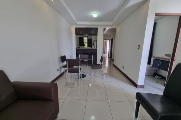Alquiler de apartamento en Heredia, Cariari. Amoblado.
