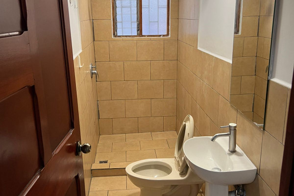 Alquiler de apartamento en Sabana Sur.