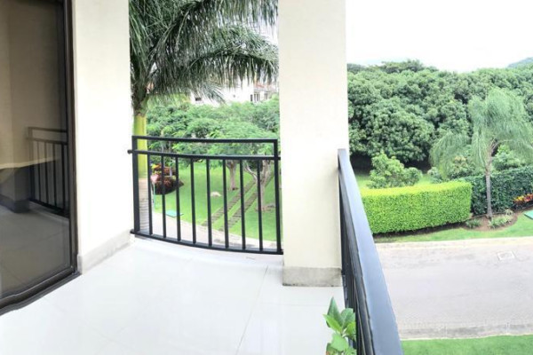 Alquiler de apartamento grande en Santa Ana, Montesol. Full amoblado.