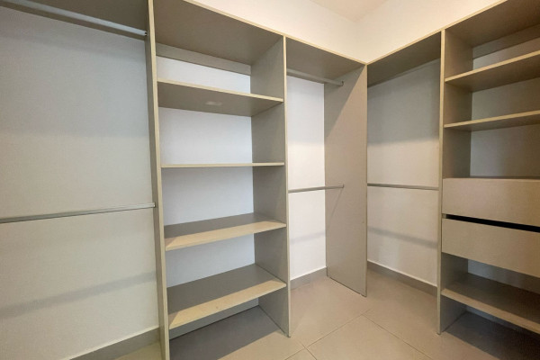 Alquiler de amplia casa en Santa Ana. Lindora.-22