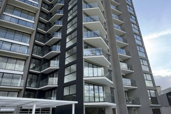 Alquiler de Apartamento en Rohrmoser.-3