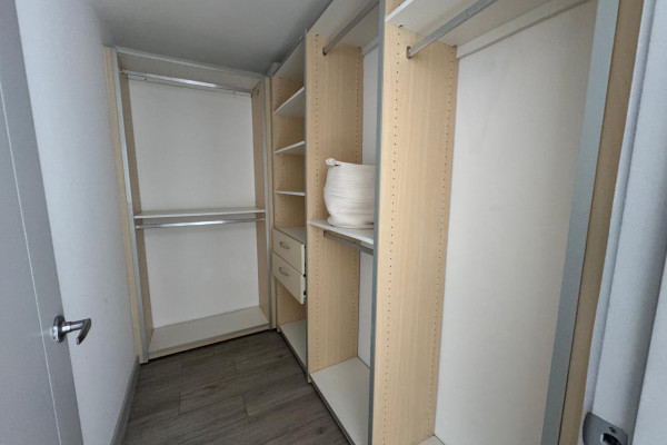 Alquiler de apartamentos en Escazú. Cerca de Multiplaza.