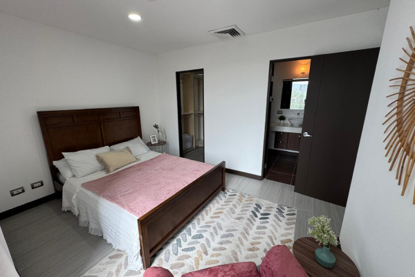Alquiler de apartamentos en Escazú. Cerca de Multiplaza.