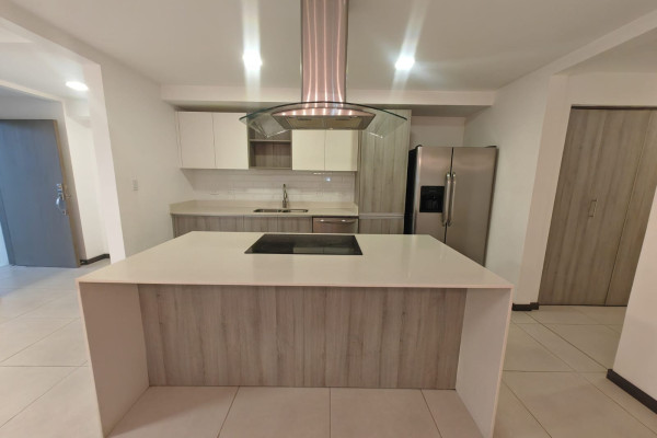 Alquiler de apartamento en Escazú.
