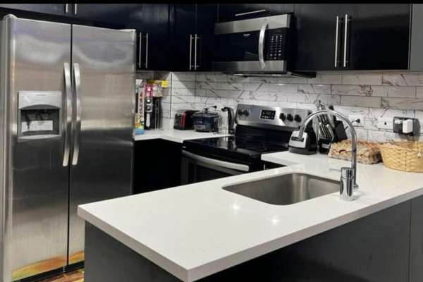 Se alquila apartamento en San Pablo de Heredia. Amoblado.