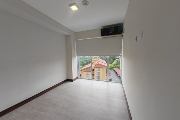 Alquiler de apartamento en La Uruca.
