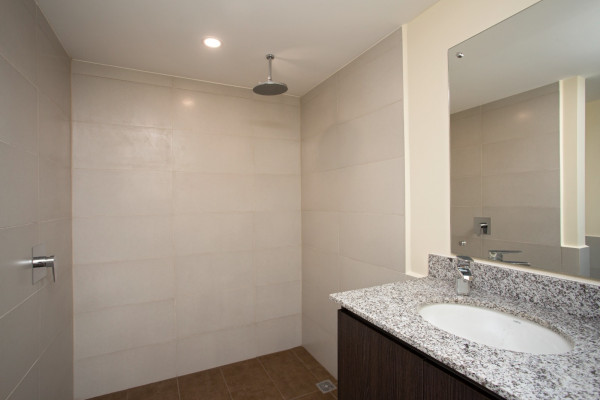 Se alquila Apartamento en Los Yoses.