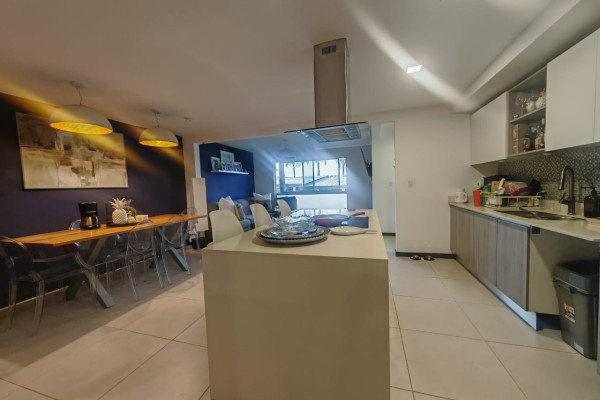 Se vende apartamento en San Antonio de Escazú. Planta baja.