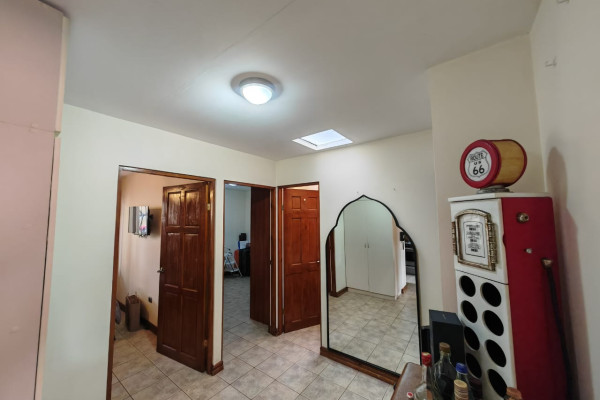 Se vende hermosa casa en San Francisco, Heredia. Una planta.