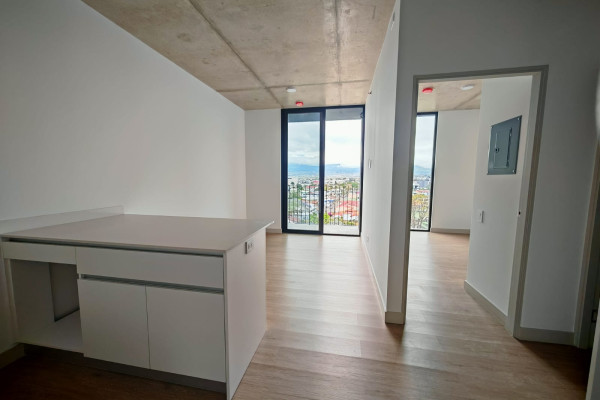 Se alquila apartamento en Barrio Escalante. SECRT Escalante. A estrenar.