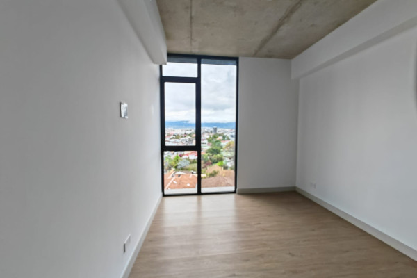 Se alquila apartamento en Barrio Escalante. SECRT Escalante. A estrenar.
