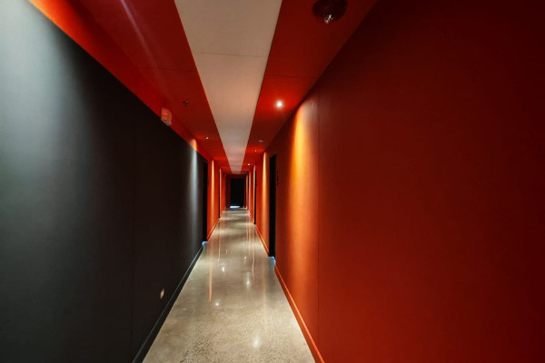 Se alquila apartamento en Barrio Escalante. SECRT Escalante. A estrenar.