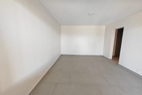 SE ALQUILA APARTAMENTO A ESTRENAR EN ESCAZÚ – 90 m².