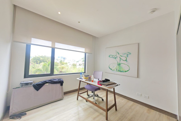 Se vende apartamento en Condominio Rooftop – Escazú.