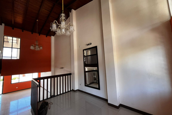 Alquiler de Casa en Rohmoser, La Geroma.