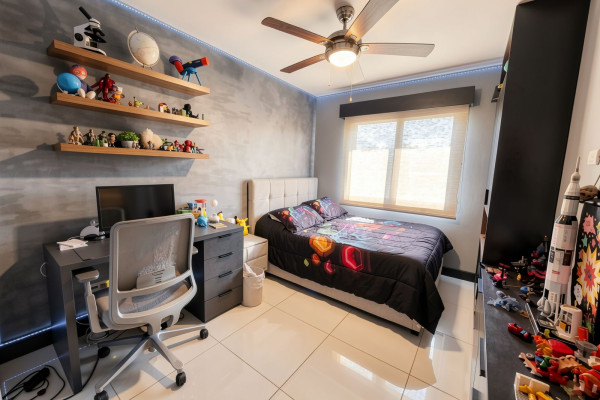 Se alquila casa en Ciudad Colón – Condominio Alta Vista.-2