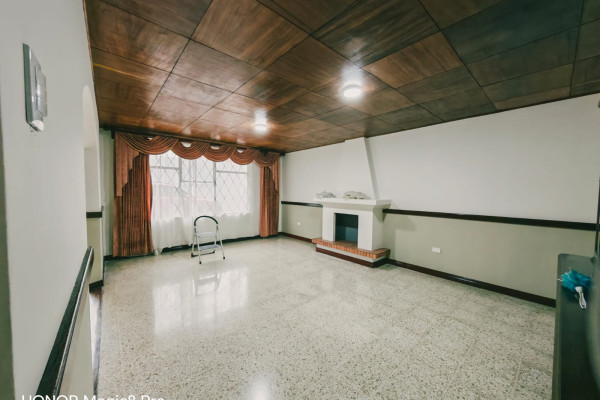 Se alquila casa en Sabana, Por canal 7.-2