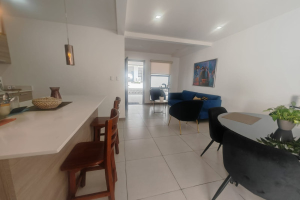 Se vende casa en Escazú Urbano. Oportunidad!-6