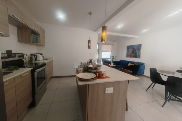 Se vende casa en Escazú Urbano. Oportunidad!-14