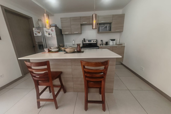 Se vende casa en Escazú Urbano. Oportunidad!-10