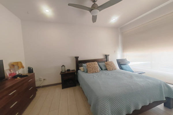 Se vende casa en Escazú Urbano. Oportunidad!-9