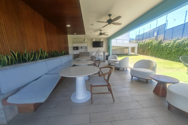 Se vende casa en Escazú Urbano. Oportunidad!-3