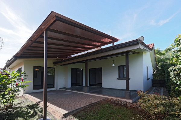 🏡✨ Hermosa Casa en Alquiler en Condominio en Piedades de Santa Ana ✨🏡-3