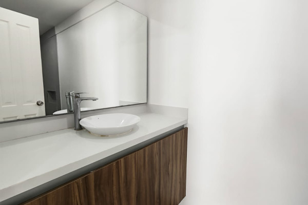 Alquiler de apartamento en la Uruca, Tipo Loft.  Servicios incluido.-18