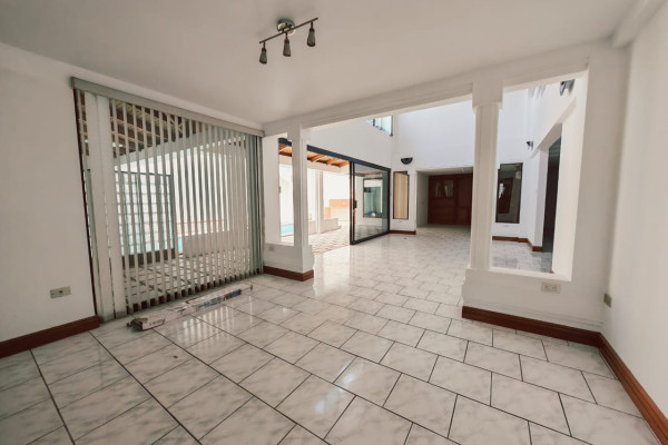 Se alquila  Casa  Uso mixto en Rohrmoser.-3