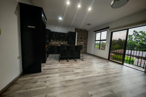 Se alquila apartamento grande en Nunciatura, Rohrmoser.-27