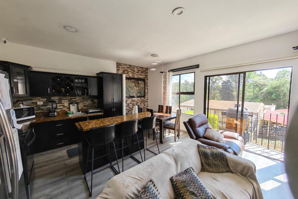 Se alquila apartamento grande en Nunciatura, Rohrmoser.-10