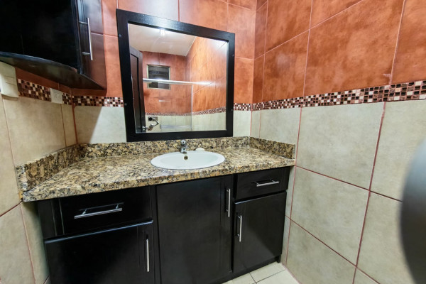 Se alquila apartamento grande en Nunciatura, Rohrmoser.-9