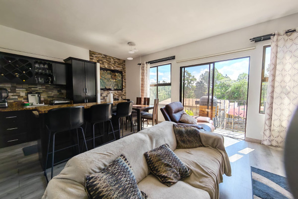 Se alquila apartamento grande en Nunciatura, Rohrmoser.-13