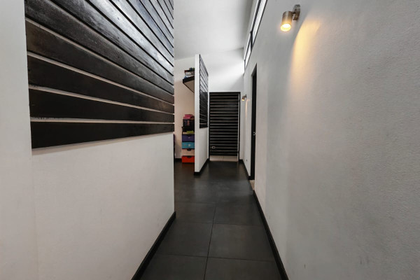 Se vende casa una planta en San Isidro de Heredia.