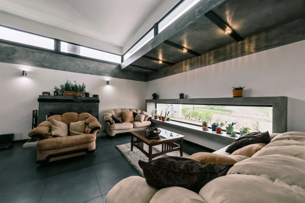Se vende casa una planta en San Isidro de Heredia.