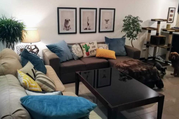 Se alquila apartamento en Rohrmoser, cerca de la Embajada Americana.