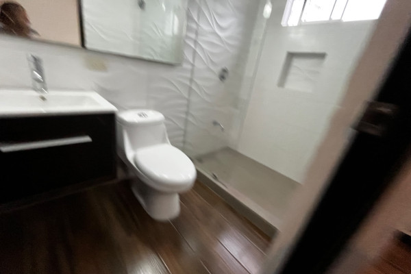 Se alquila Apartamento en Rohrmoser.