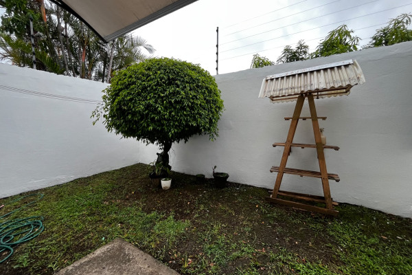 Se alquila Apartamento en Rohrmoser.
