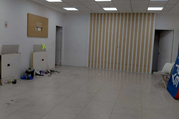 ¡Alquiler de local comercial en San José Centro!