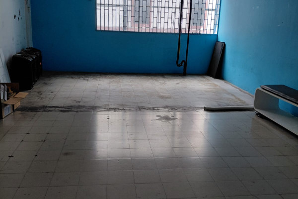 ¡Alquiler de local comercial en San José Centro!
