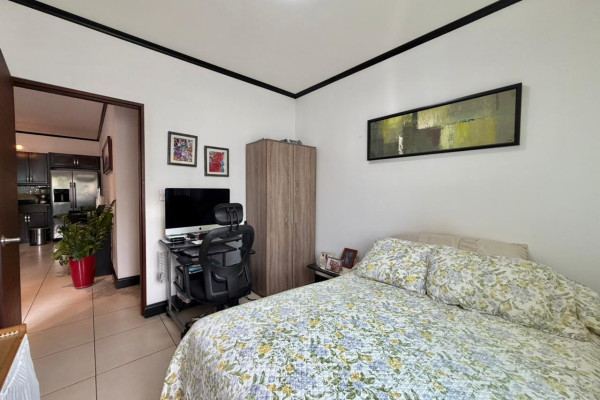Se vende apartamento en Santa Ana.-19