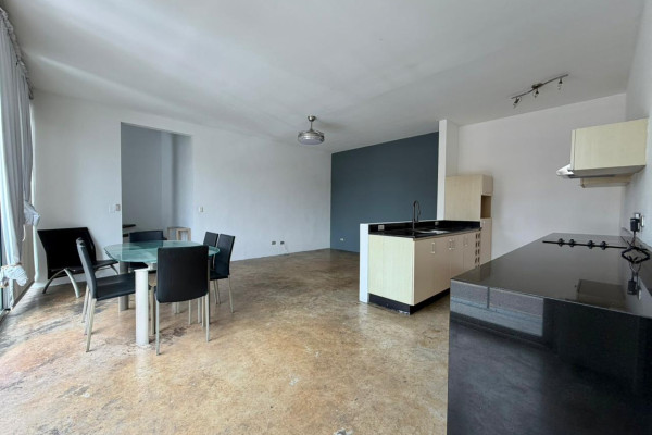 Se alquila apartamento en Escazú.-6