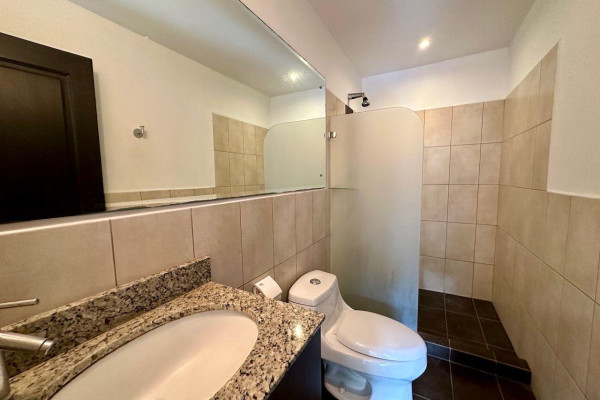 Se alquila apartamento en Santa Ana.-20