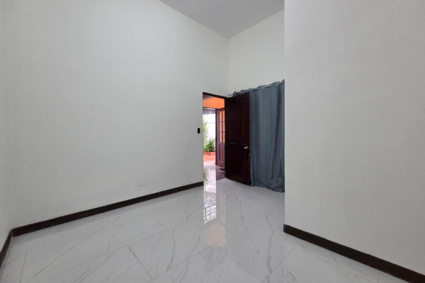 Se vende casa independiente en Santa Ana.-2